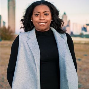 Meet your Posher, Brooke